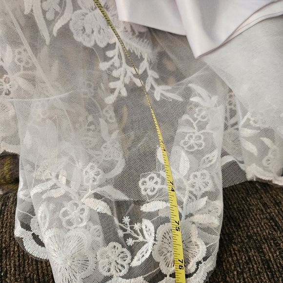 Nwt Beautiful Wedding Dress - Picture 16 of 16